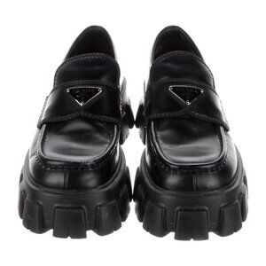 Prada Leather Oxfords Women's Size: 7